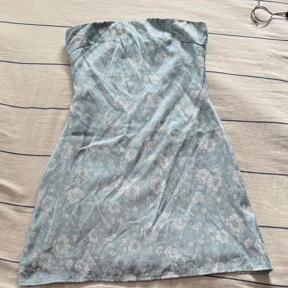 Princess Polly Strapless Pale Blue Floral Dress